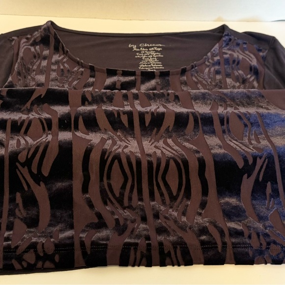 Chico's Ladies Size 2 Purple Long Sleeve Pullover Top Tunic Nylon Velour Design - Picture 4 of 16